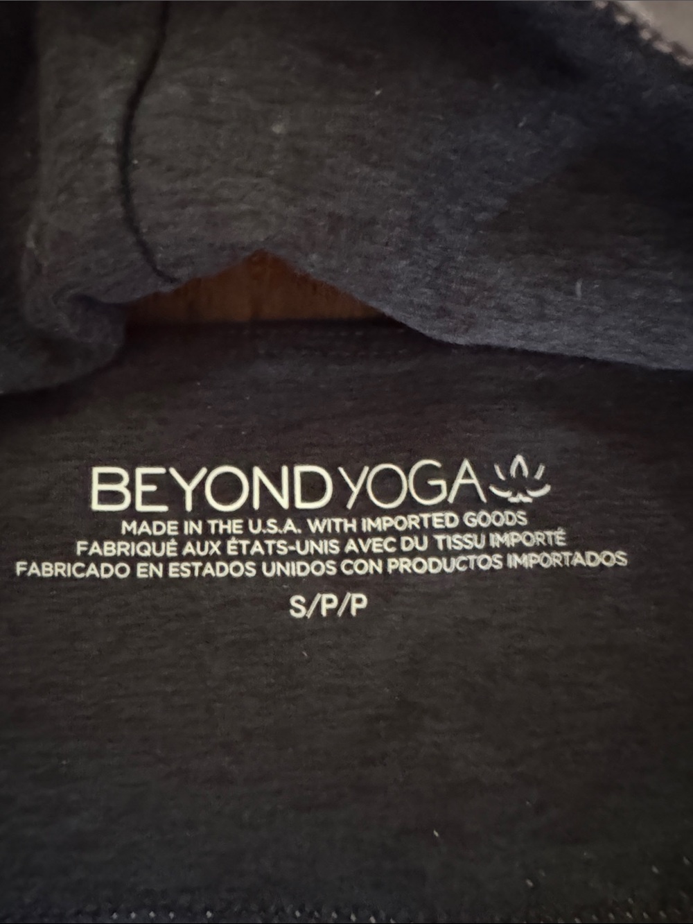 Beyond Yoga Women’s Leggings and Sports Bra - Picture 5 of 7